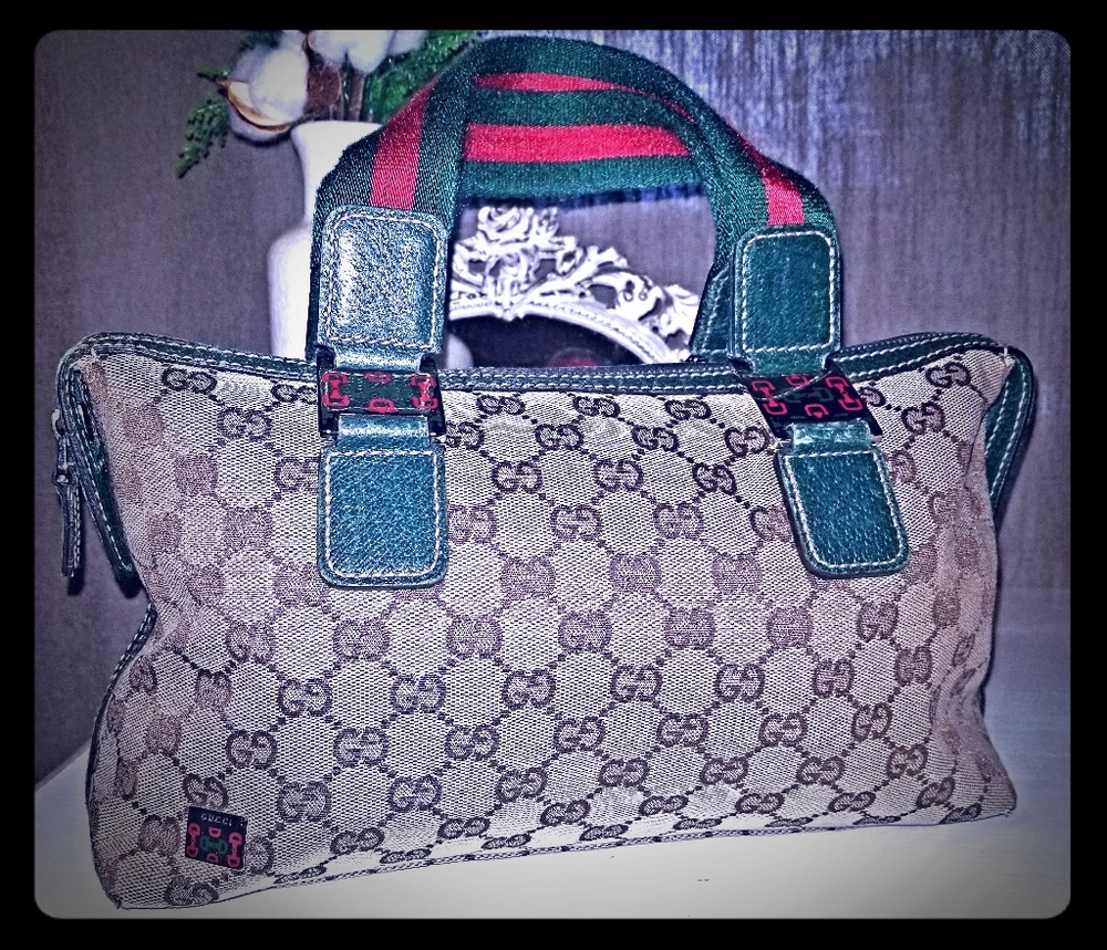 SOLD Gucci GG Monogram Sherry handbag